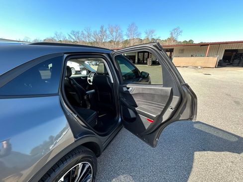 Used 2022 Ford Escape SEL w/ SEL Stealth AWD Package image 21