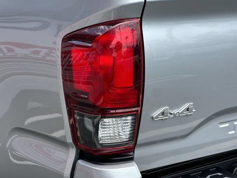 Used 2023 Toyota Tacoma SR AWD/4WD image 22