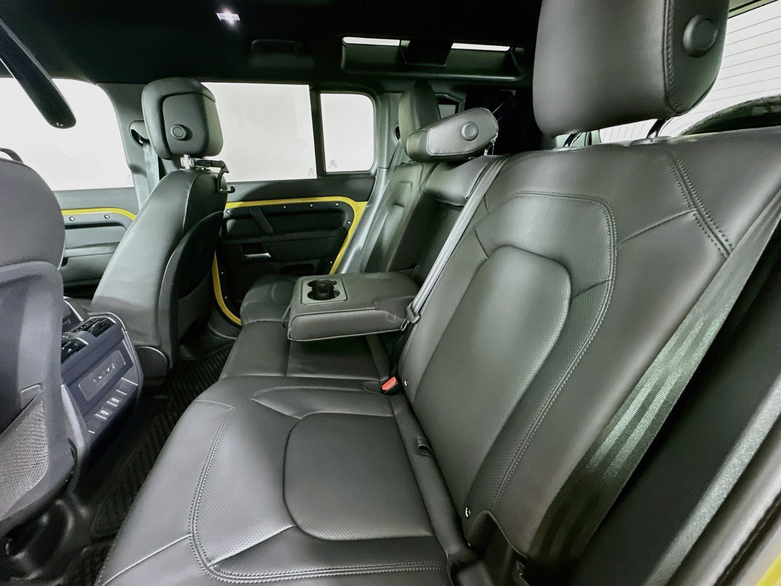 New 2026 Land Rover Defender 110 Trophy Edition AWD/4WD image 33