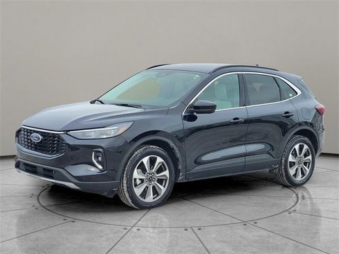 Certified 2023 Ford Escape Platinum image 2