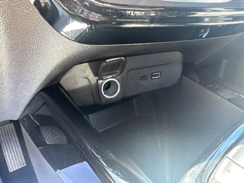 Used 2024 Chevrolet Trax RS w/ Driver Confidence Package FWD image 37