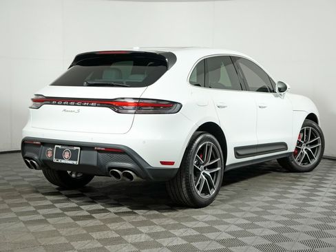 Certified 2023 Porsche Macan S image 7