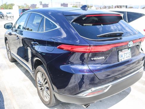 Certified 2024 Toyota Venza Limited AWD/4WD image 12