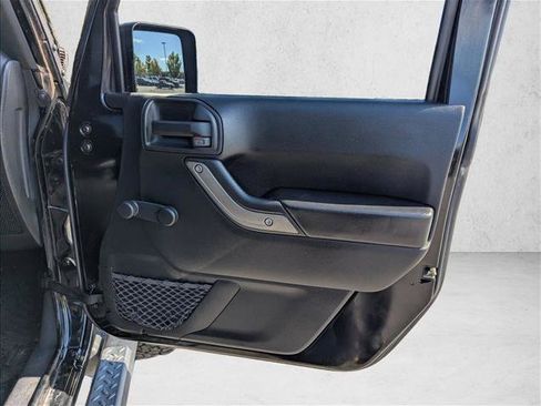 Used 2017 Jeep Wrangler Sport w/ Quick Order Package 24S AWD/4WD image 24