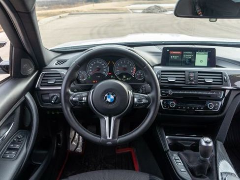 Used 2018 BMW M3 RWD image 14