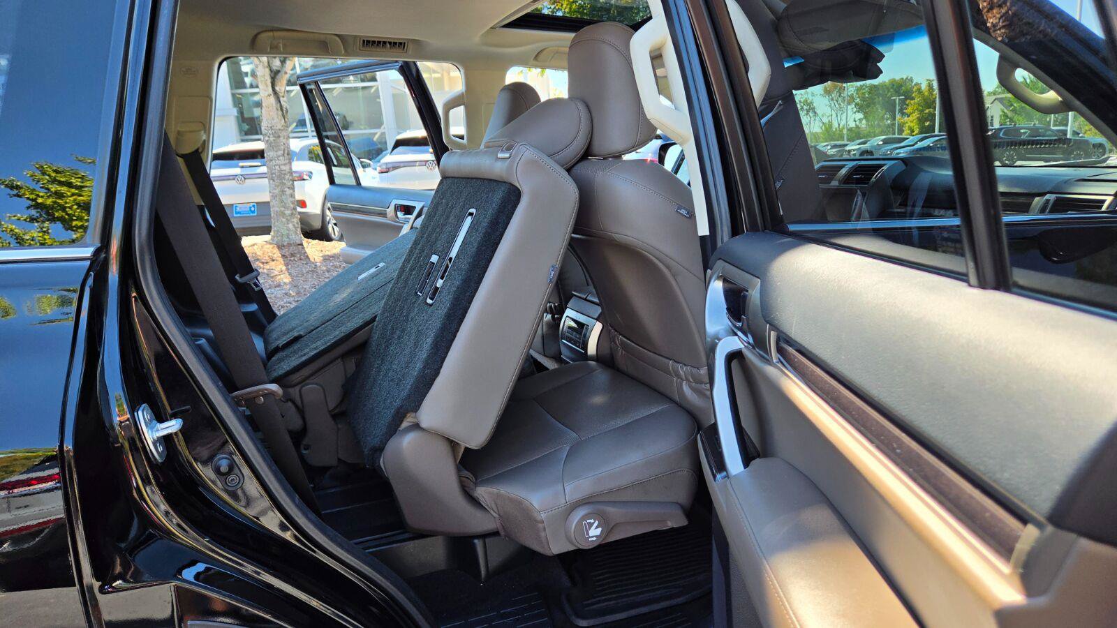 Used 2020 Lexus GX 460 Premium w/ Premium Package AWD/4WD image 55
