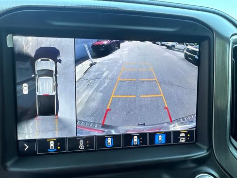 Certified 2022 GMC Sierra 2500 Denali w/ Denali Black Diamond Edition AWD/4WD image 13