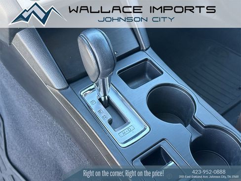 Used 2017 Subaru Outback 2.5i Touring image 19