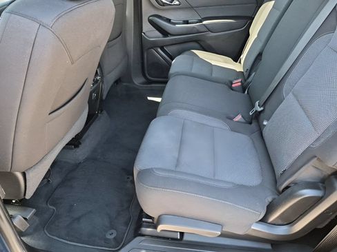Used 2023 Chevrolet Traverse LT AWD/4WD image 23