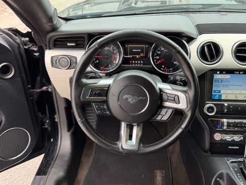 Used 2017 Ford Mustang Premium RWD image 13