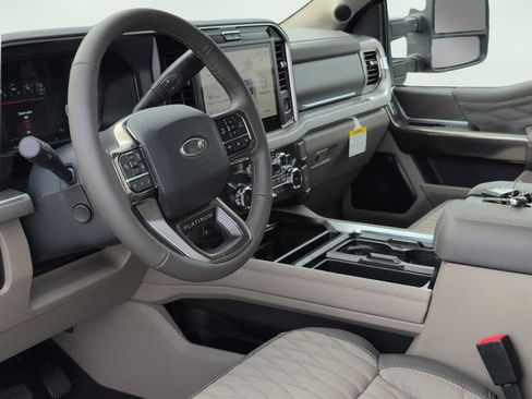 New 2026 Ford F250 Platinum w/ Platinum Plus Package AWD/4WD image 8