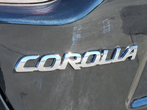 Used 2024 Toyota Corolla LE image 12