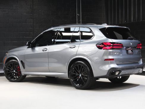 Used 2025 BMW X5 sDrive40i w/ M Sport Package RWD image 11