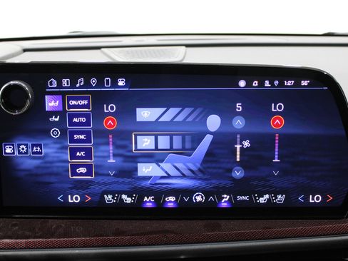 Used 2024 Chevrolet Traverse RS w/ LPO, Floor Liner Package image 15