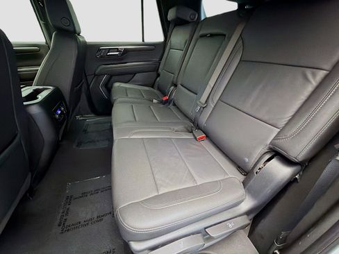 Used 2025 Chevrolet Tahoe LT AWD/4WD image 13