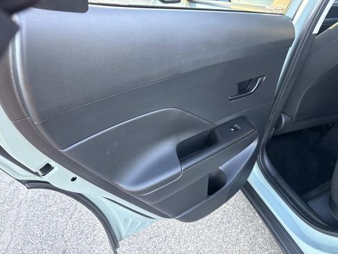 Used 2024 Hyundai Kona SEL w/ Convenience Package image 15