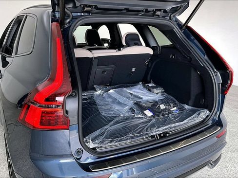 New 2026 Volvo XC60 B5 Plus w/ Protection Package Premier AWD/4WD image 33