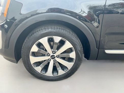 Used 2022 Kia Telluride EX w/ EX Premium Package FWD image 32