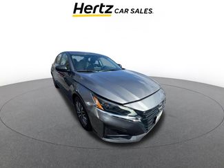 Used 2025 Nissan Altima 2.5 SV video 1