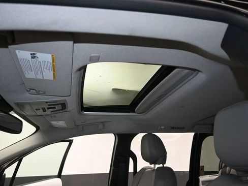 Used 2026 Toyota Sienna XLE AWD/4WD image 23