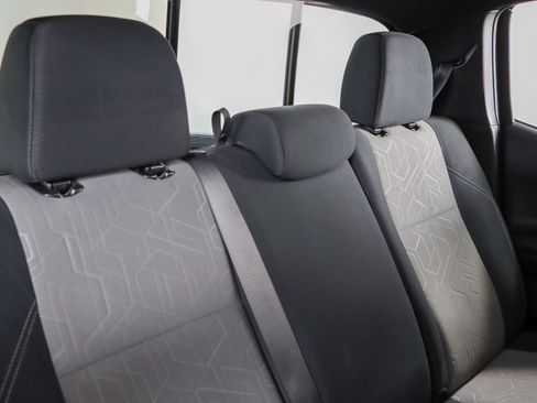 Used 2023 Toyota Tacoma TRD Off-Road image 29