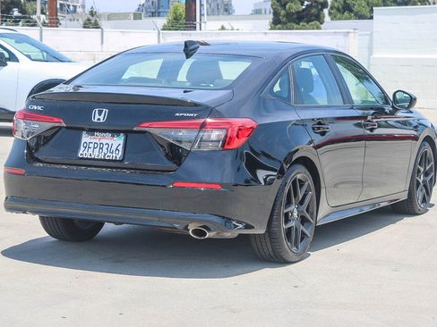 Used 2023 Honda Civic Sport image 11
