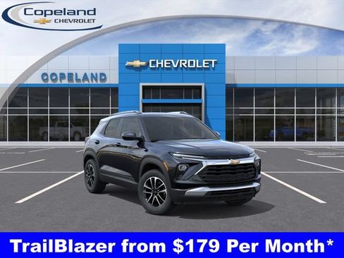 New 2026 Chevrolet TrailBlazer LT AWD/4WD image 1