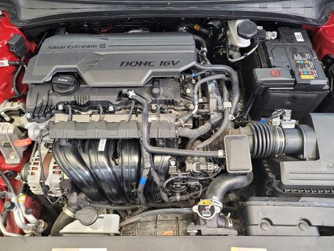 Used 2024 Hyundai Elantra SEL FWD image 30
