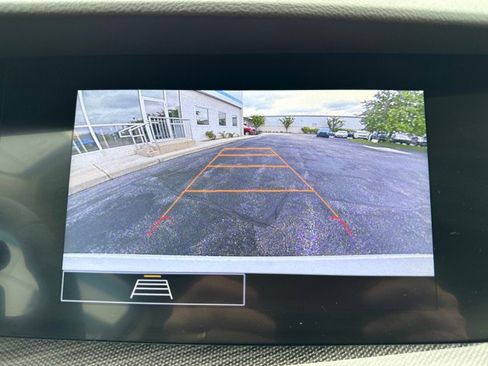 Used 2023 Buick Envision Preferred image 22