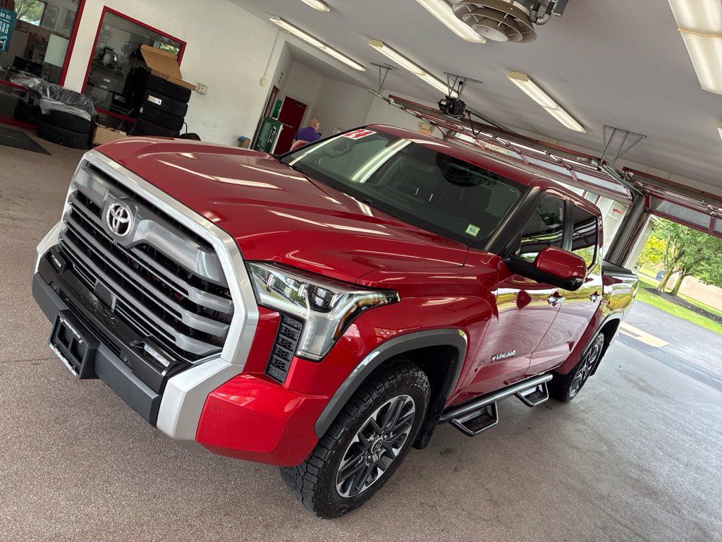 Used 2024 Toyota Tundra Limited AWD/4WD image 6