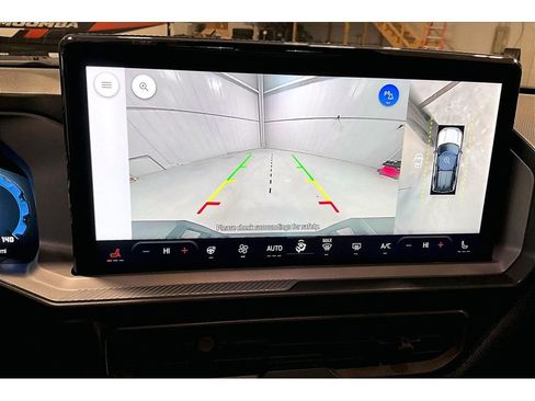 Used 2025 Ford Bronco Sport Badlands image 23