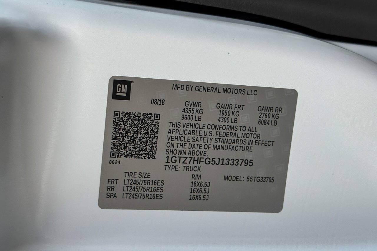 Used 2018 GMC Savana 3500 Extended w/ Driver Convenience Package RWD image 23