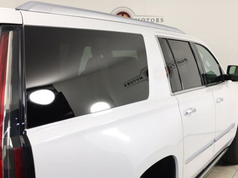 Used 2016 Cadillac Escalade ESV Premium AWD/4WD image 51