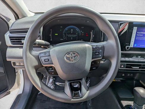 Used 2025 Toyota Camry LE FWD image 13