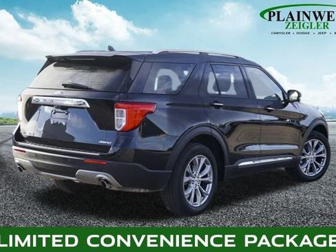 Used 2022 Ford Explorer Limited image 3