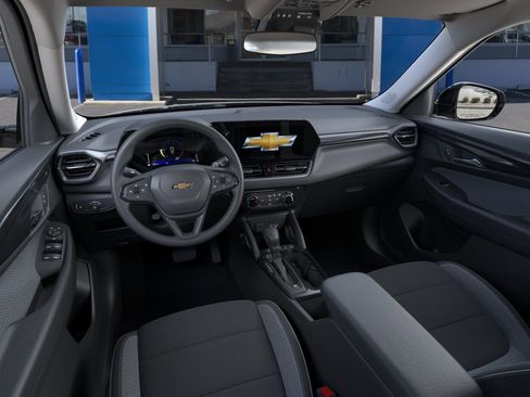 New 2026 Chevrolet TrailBlazer LT w/ Driver Confidence Package AWD/4WD image 39