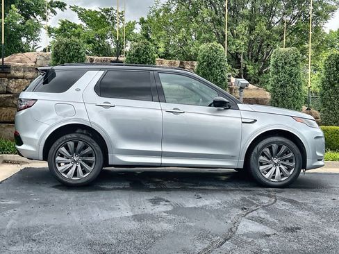 Used 2020 Land Rover Discovery Sport SE R-Dynamic AWD/4WD image 6