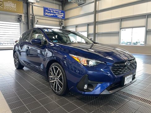 Used 2025 Subaru Impreza 2.0i Sport image 1