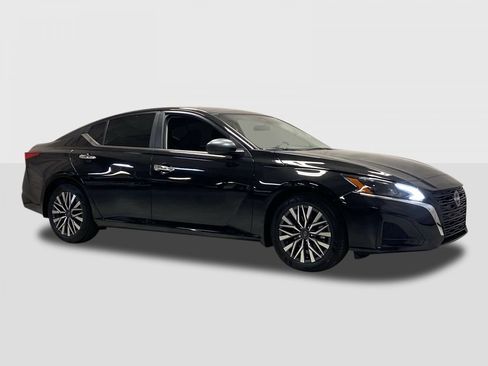 New 2026 Nissan Altima 2.5 SV FWD image 6