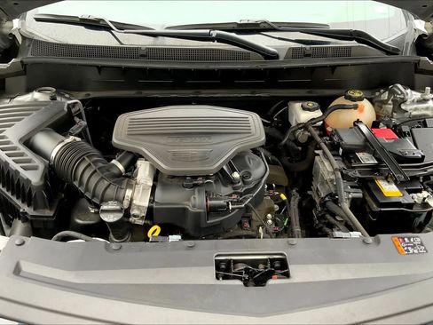 Used 2024 Cadillac XT6 Premium Luxury FWD image 10