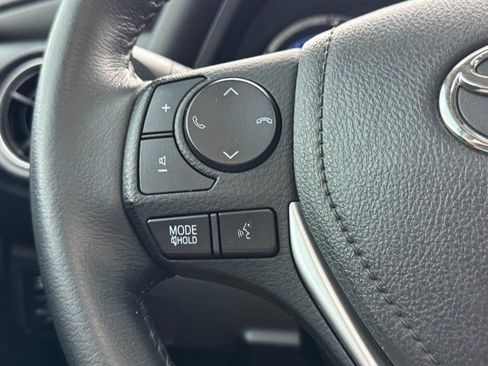 Used 2019 Toyota Corolla XLE FWD image 16