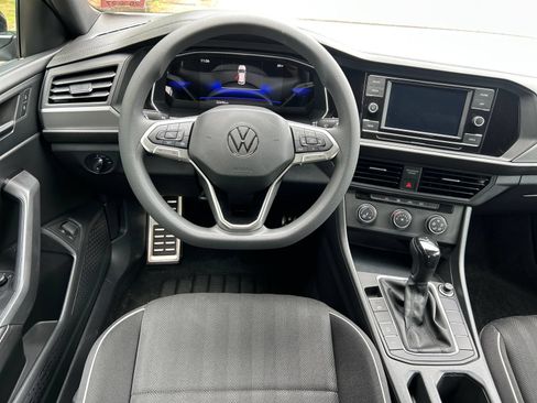 Used 2023 Volkswagen Jetta Sport FWD image 17