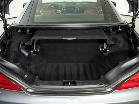 Used 2018 Mercedes-Benz SL 550 image 26