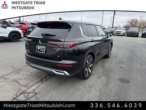 New 2026 Mitsubishi Outlander SE FWD image 6