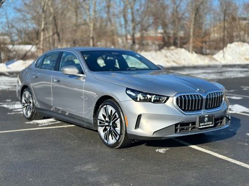 Certified 2025 BMW 530i xDrive image 8