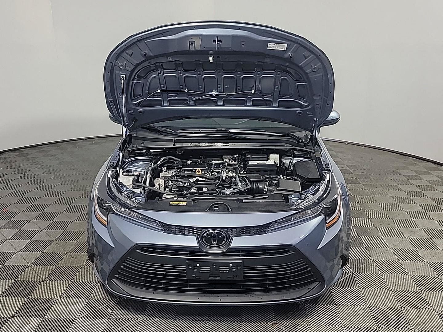 Used 2026 Toyota Corolla LE FWD image 13