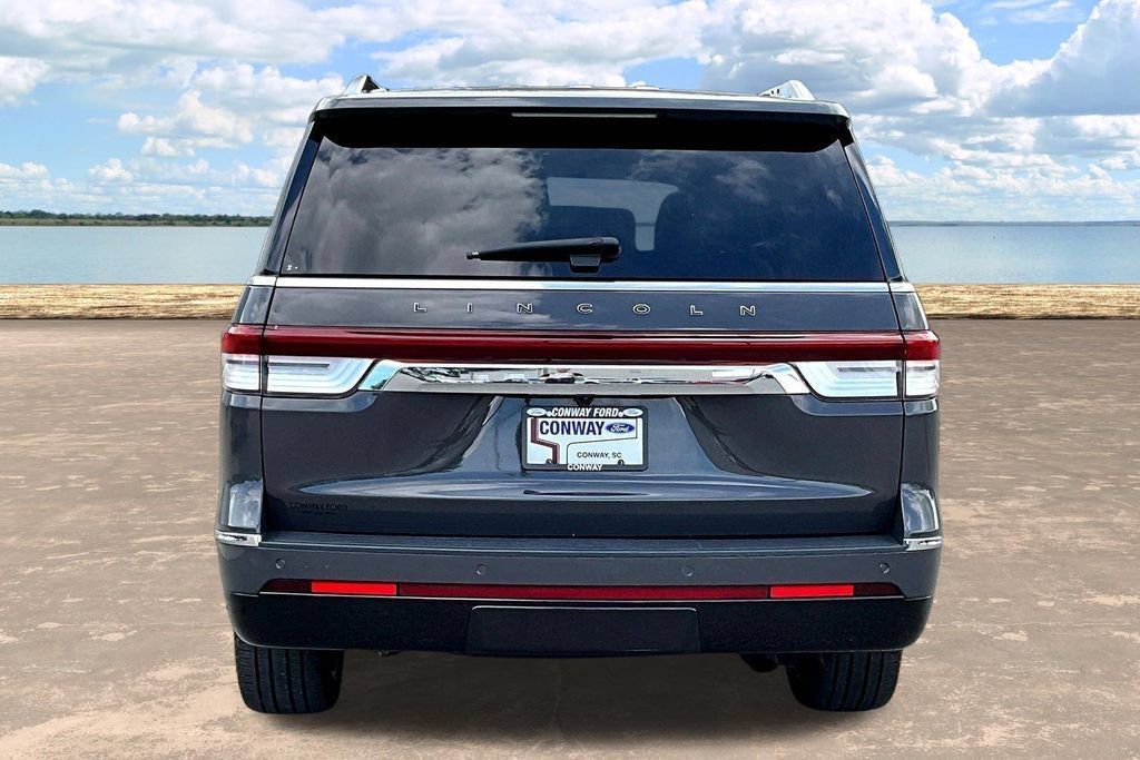 Used 2023 Lincoln Navigator Black Label AWD/4WD image 7