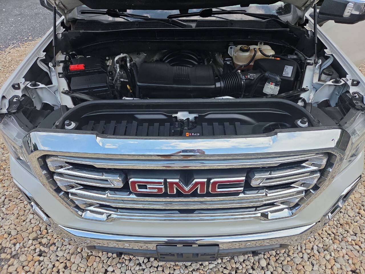 Used 2020 GMC Sierra 1500 SLT w/ SLT Premium Plus Package AWD/4WD image 17