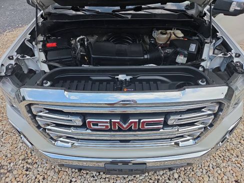 Used 2020 GMC Sierra 1500 SLT w/ SLT Premium Plus Package AWD/4WD image 17