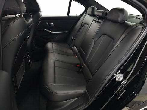 Used 2023 BMW 330i xDrive Sedan w/ Convenience Package image 31